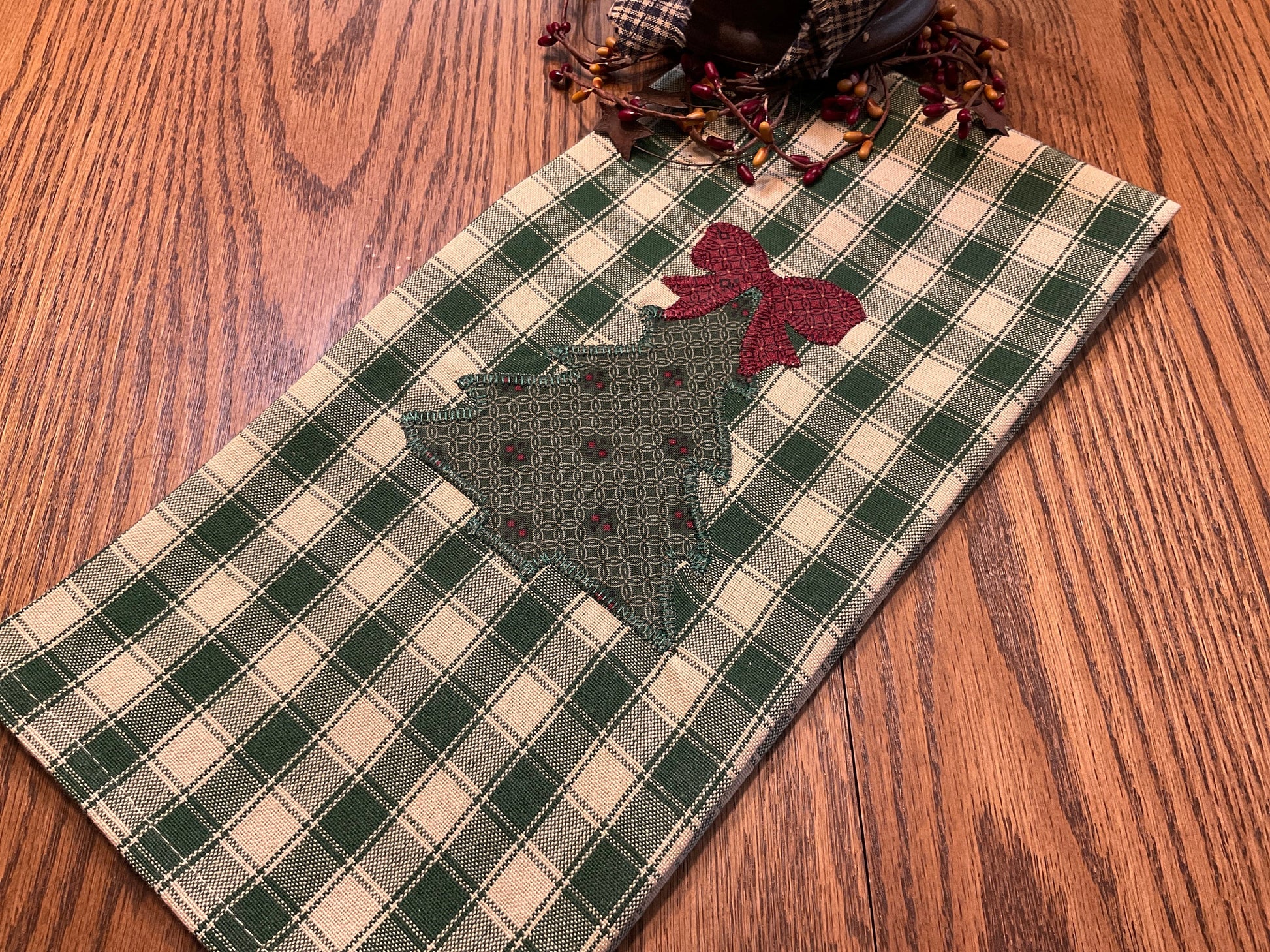 Christmas Primitive Farmhouse Towel Item #1765