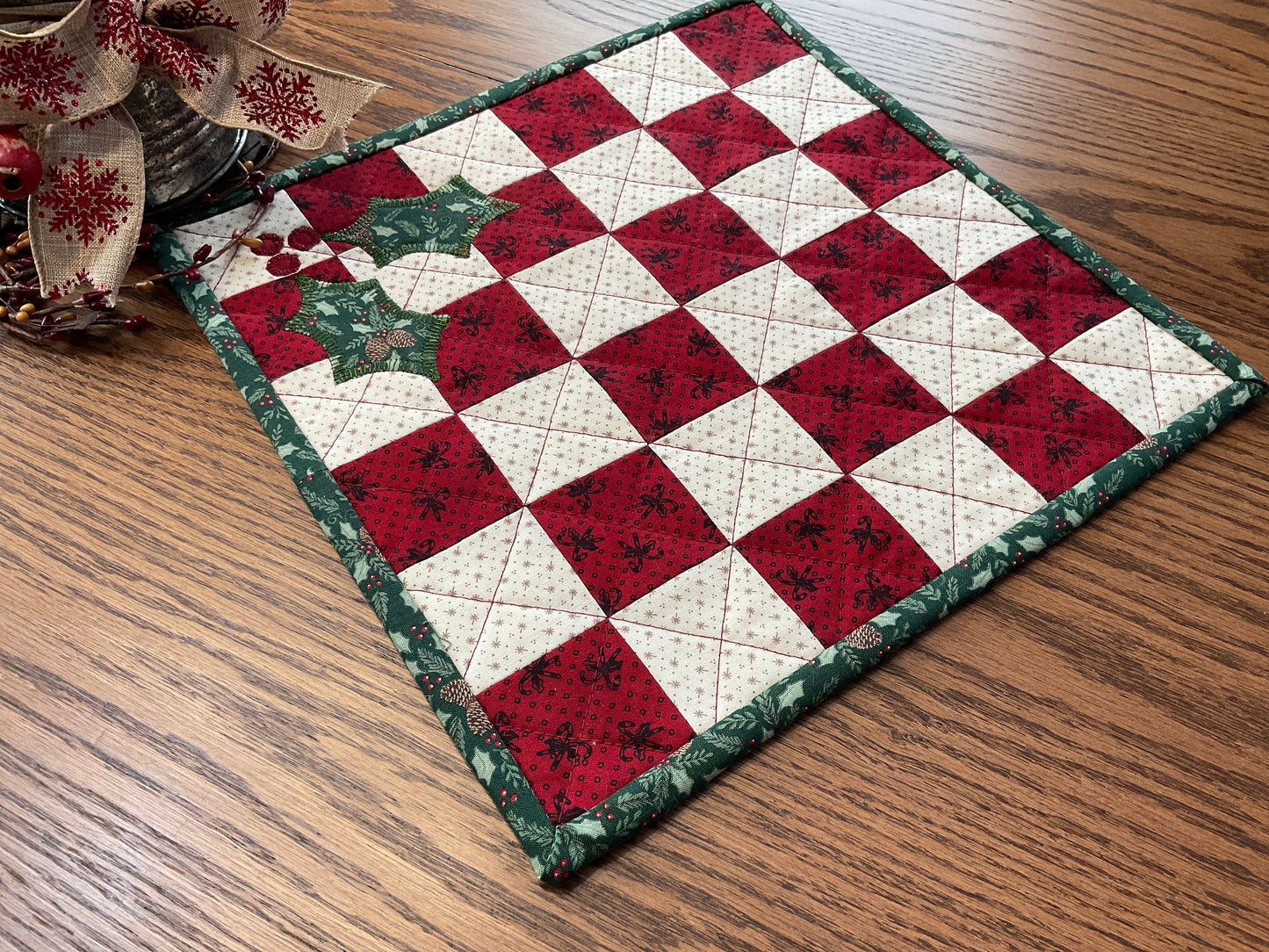 Christmas Primitive Farmhouse Table Topper Item #1933