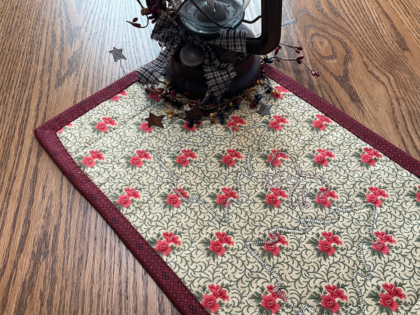 Christmas Primitive Farmhouse Table Runner Item #1785