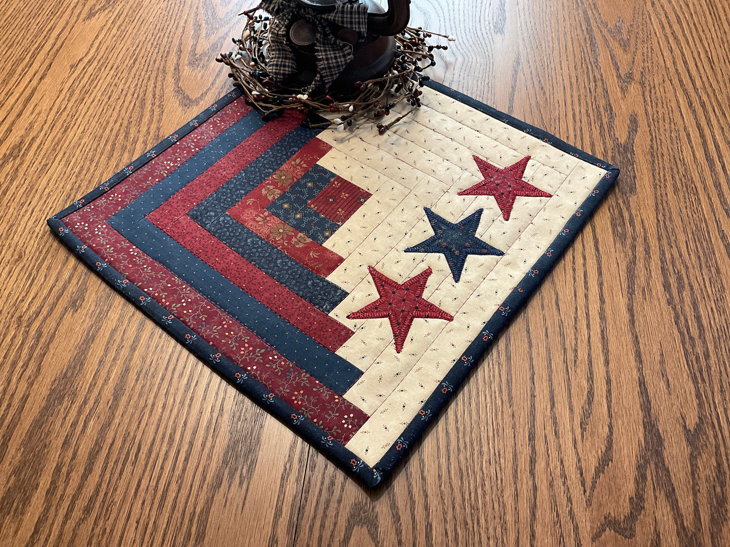 Americana Primitive Farmhouse Log Cabin Table Topper Item #1892