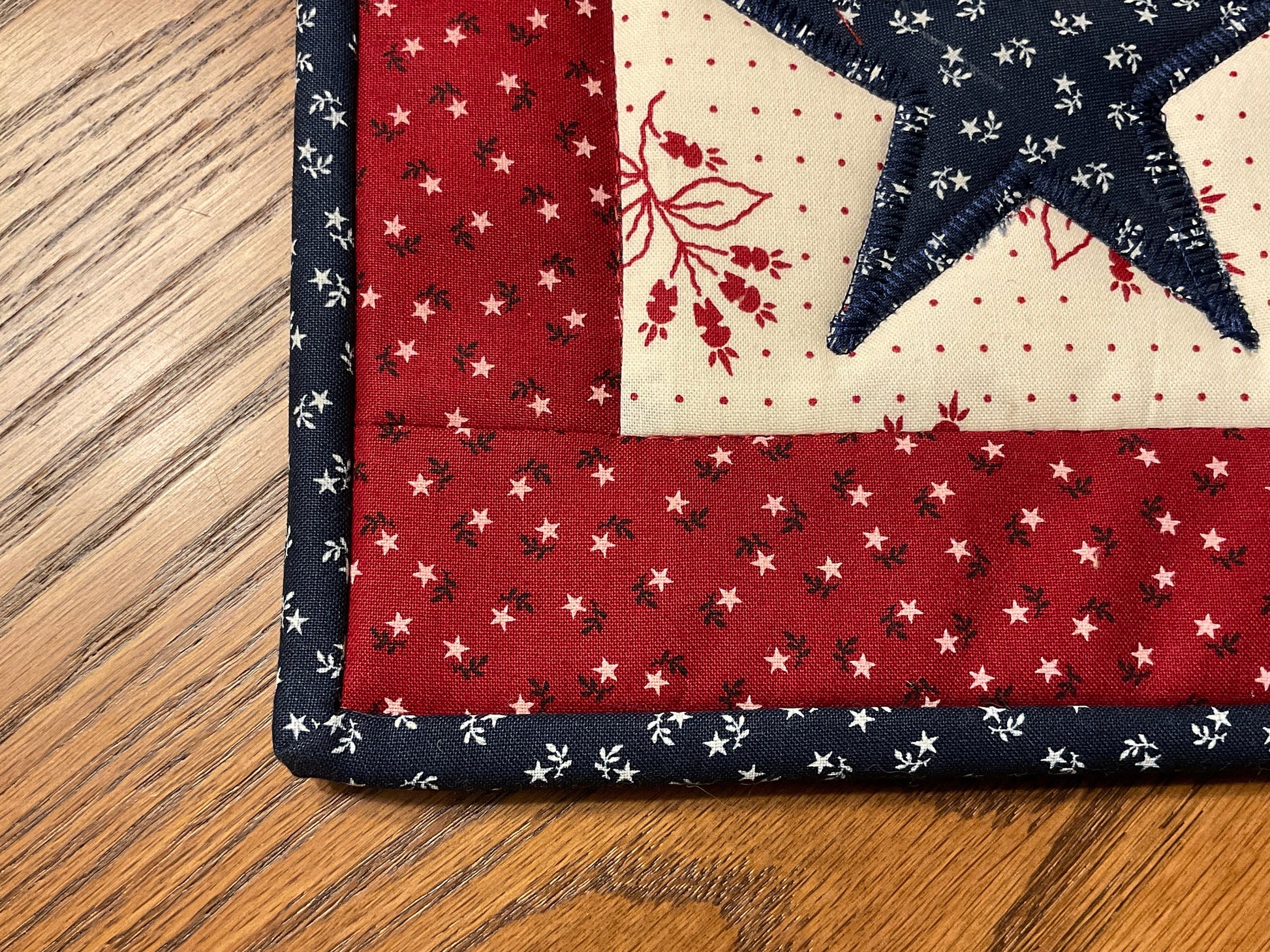 Primitive Farmhouse Americana Star Potholders Item #1902