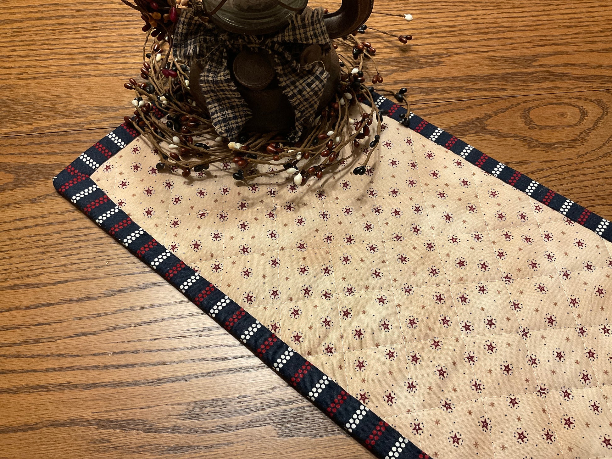 Primitive Farmhouse Americana Table Runner Item #1909