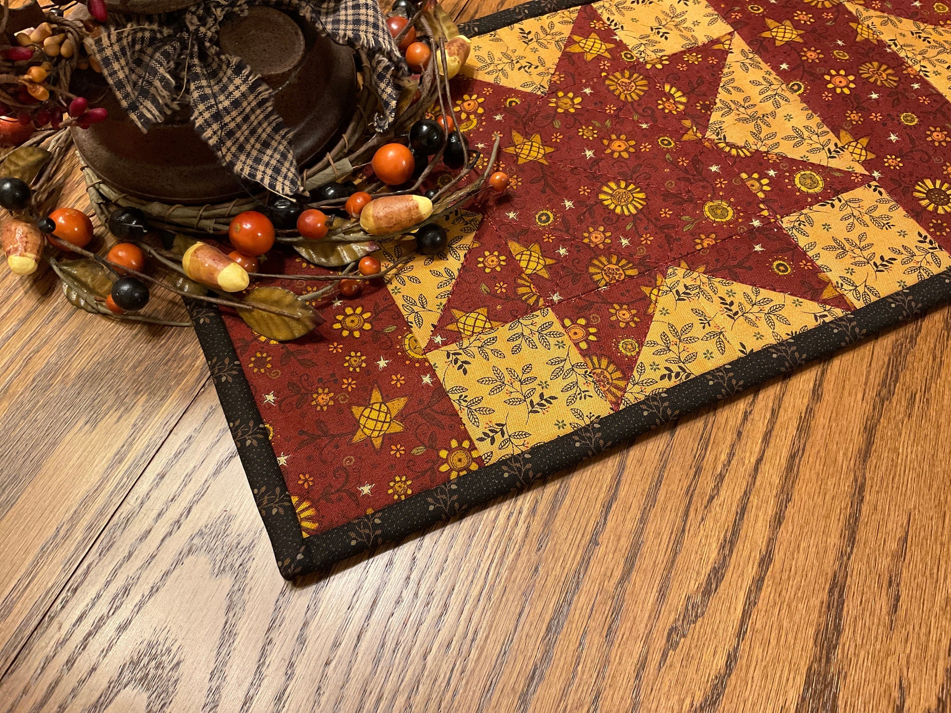 Primitive Farmhouse Autumn Star Table Runner Item #1932