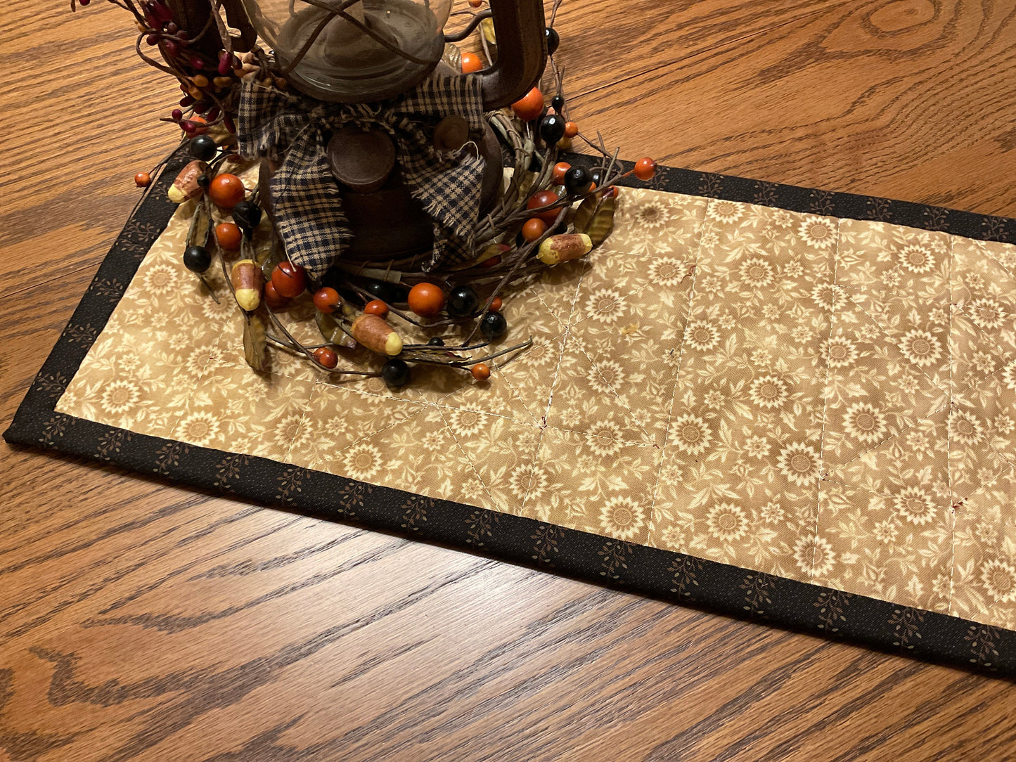 Primitive Farmhouse Autumn Star Table Runner Item #1932