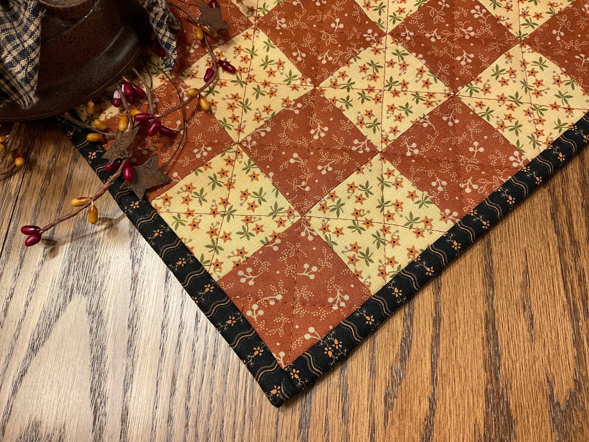 Primitive Farmhouse Autumn Table Runner Item #1929