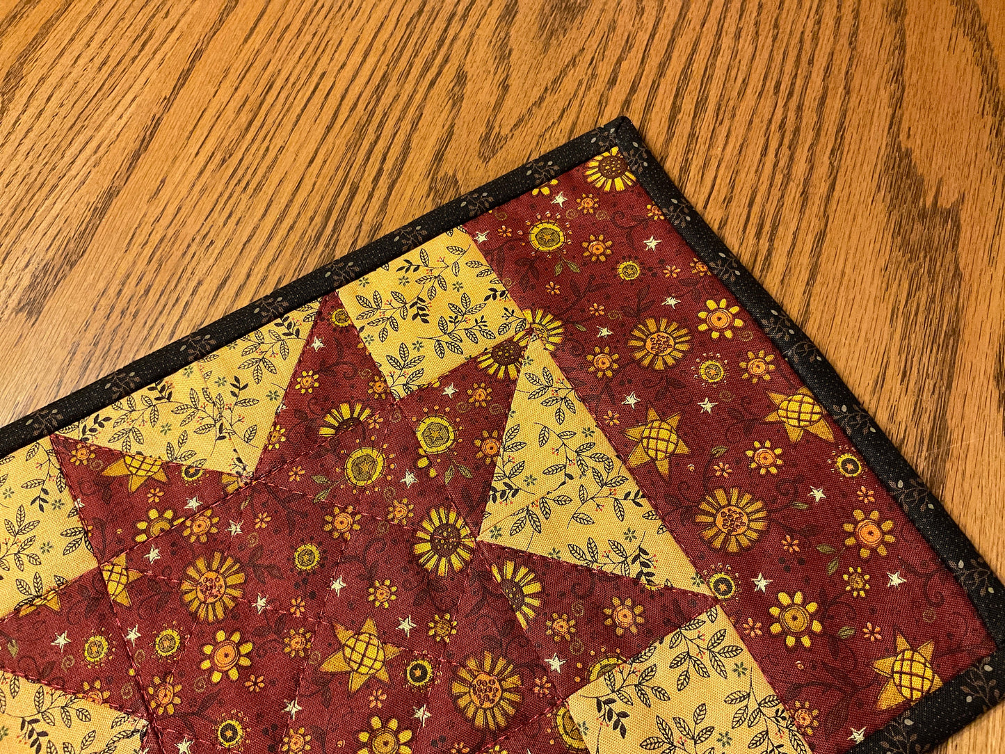 Primitive Farmhouse Autumn Star Table Runner Item #1932