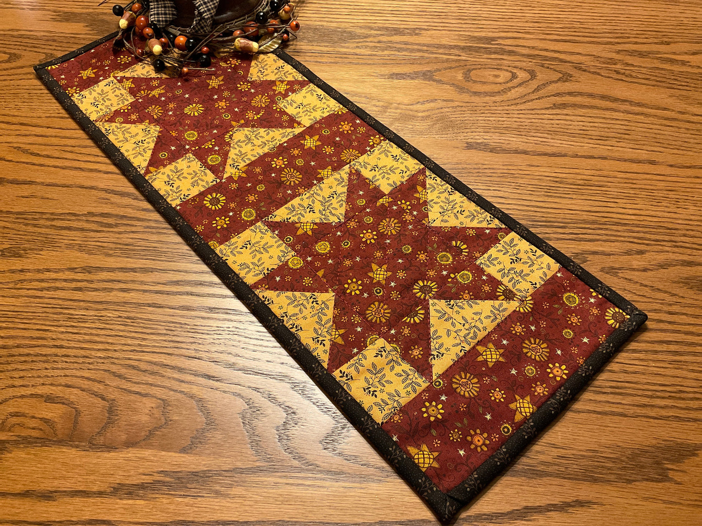 Primitive Farmhouse Autumn Star Table Runner Item #1932