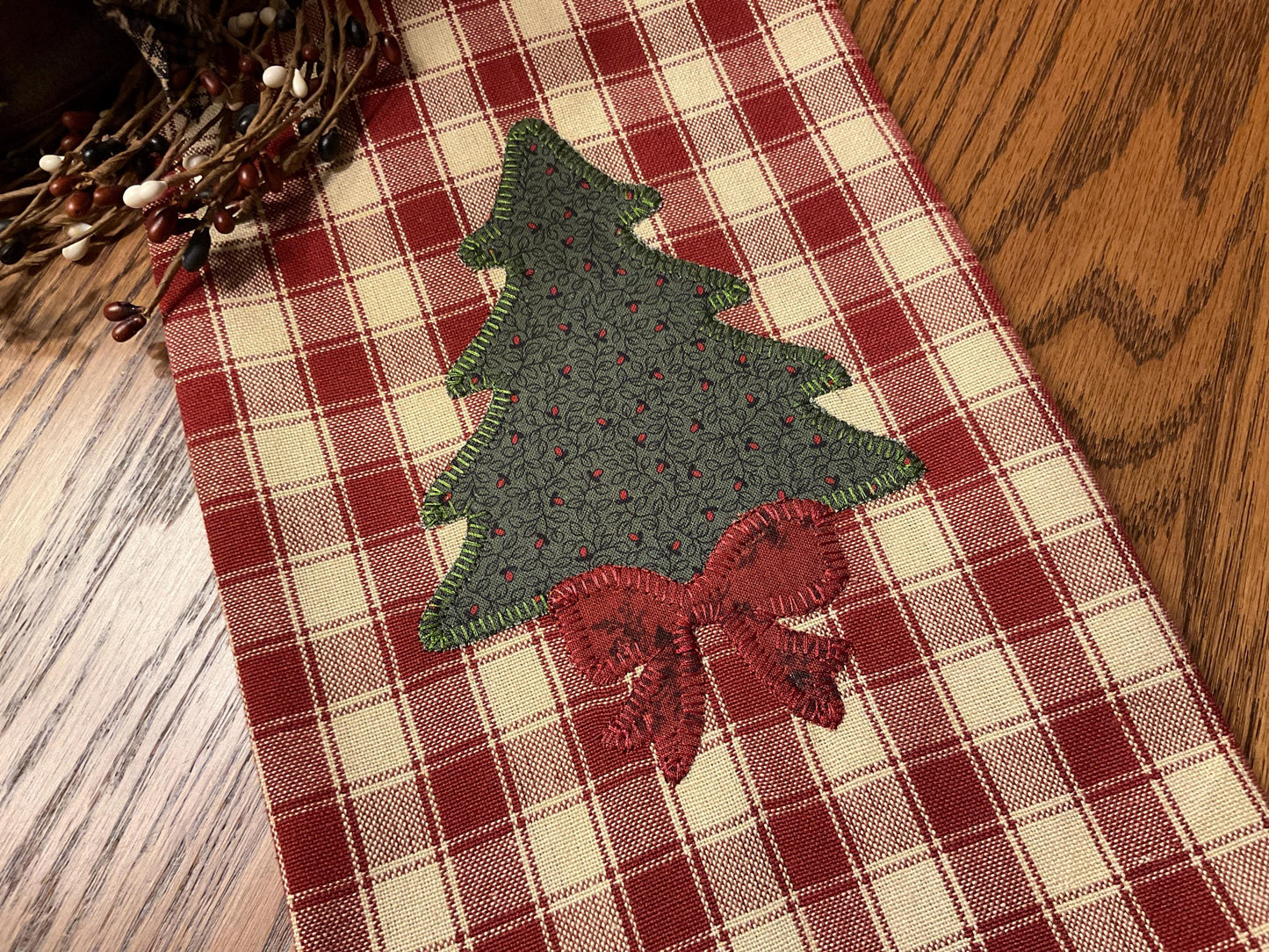 Christmas Primitive Farmhouse Towel Item #1940