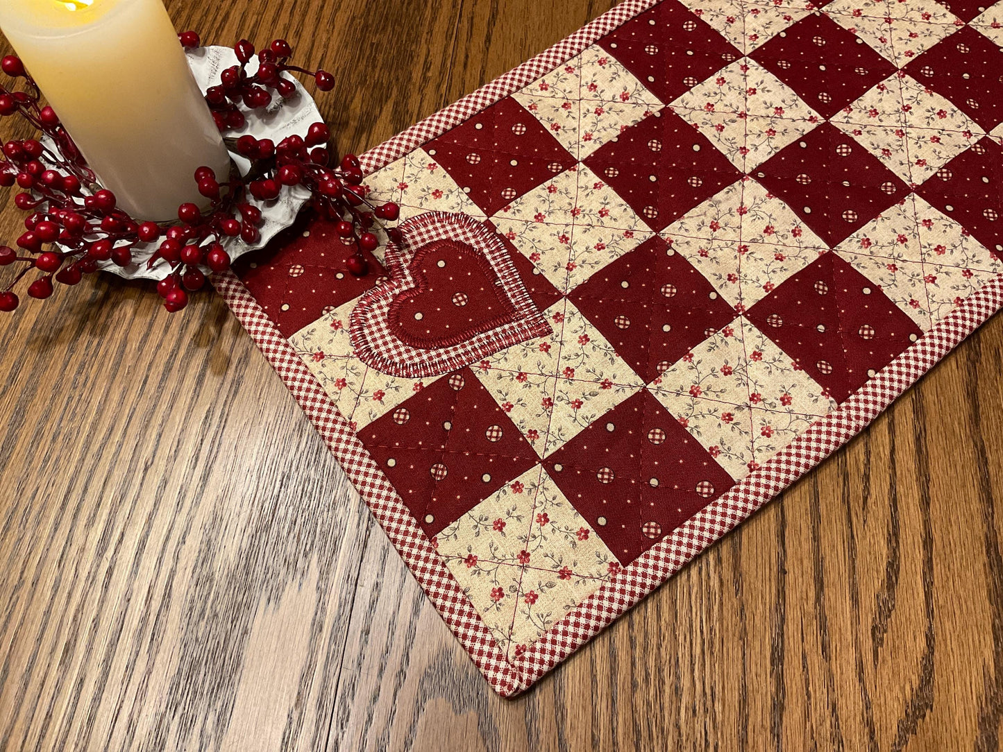 Primitive Farmhouse Valentine Table Runner Item #1964