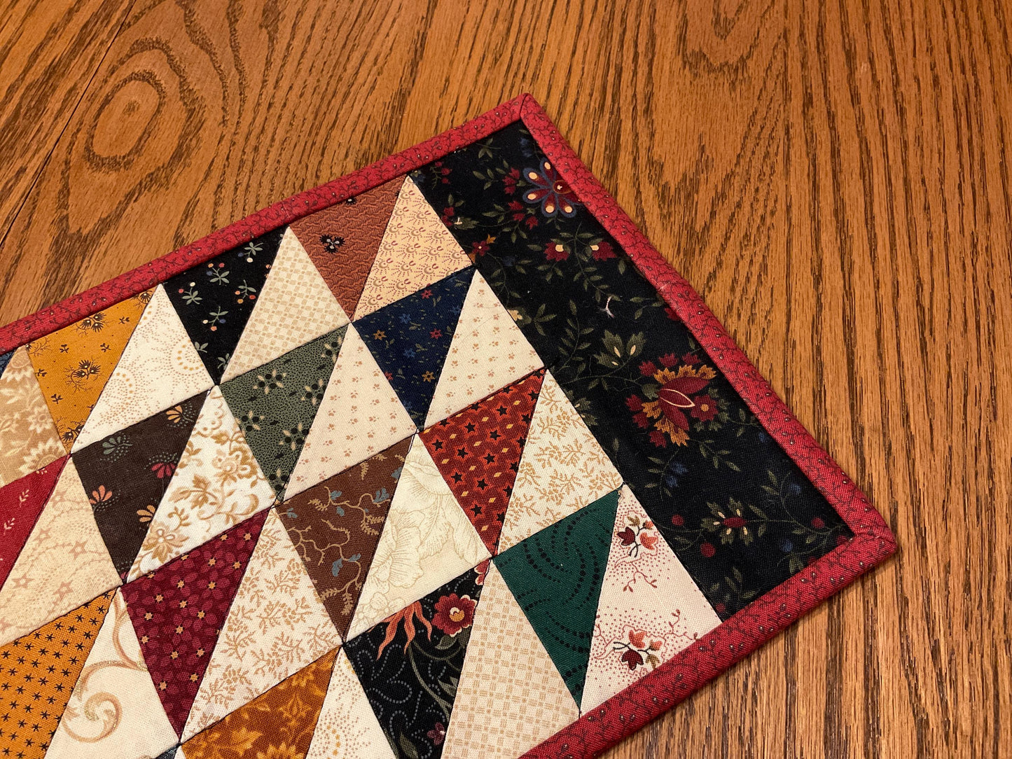 Primitive Farmhouse Scrappy Table Runner Item #1970