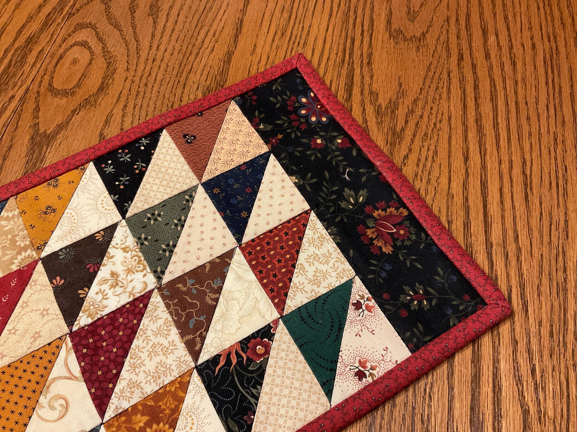 Primitive Farmhouse Scrappy Table Runner Item #1970