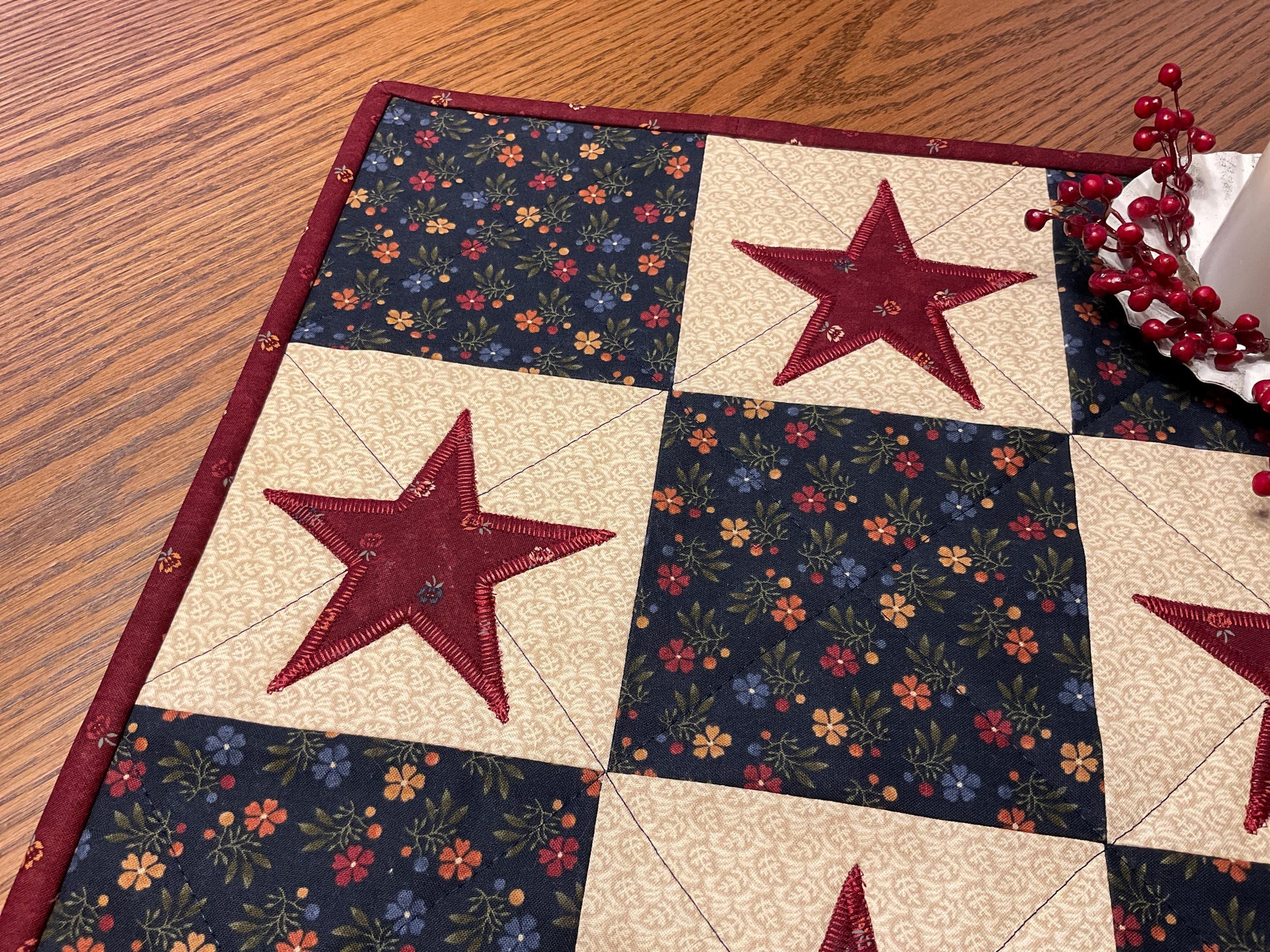 Primitive Farmhouse Americana Star Table Topper Item # 1971
