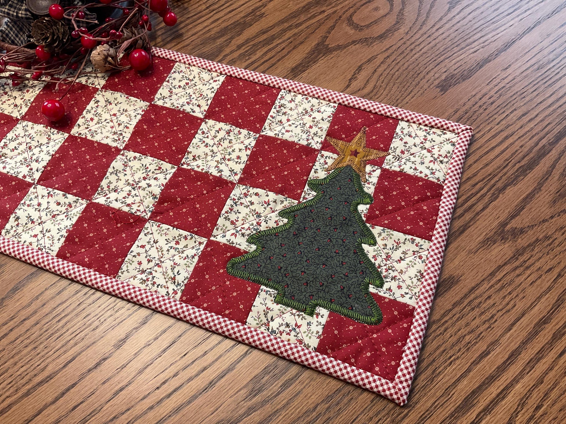 Christmas Primitive Farmhouse Table Runner Item #1991