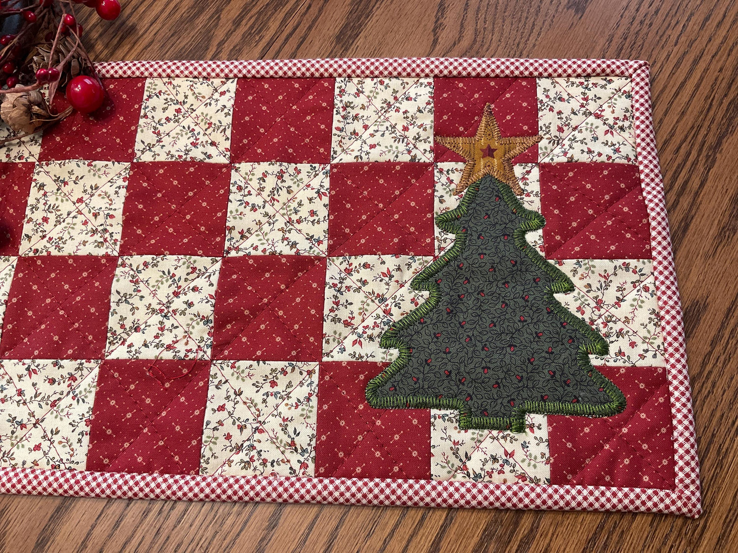 Christmas Primitive Farmhouse Table Runner Item #1991