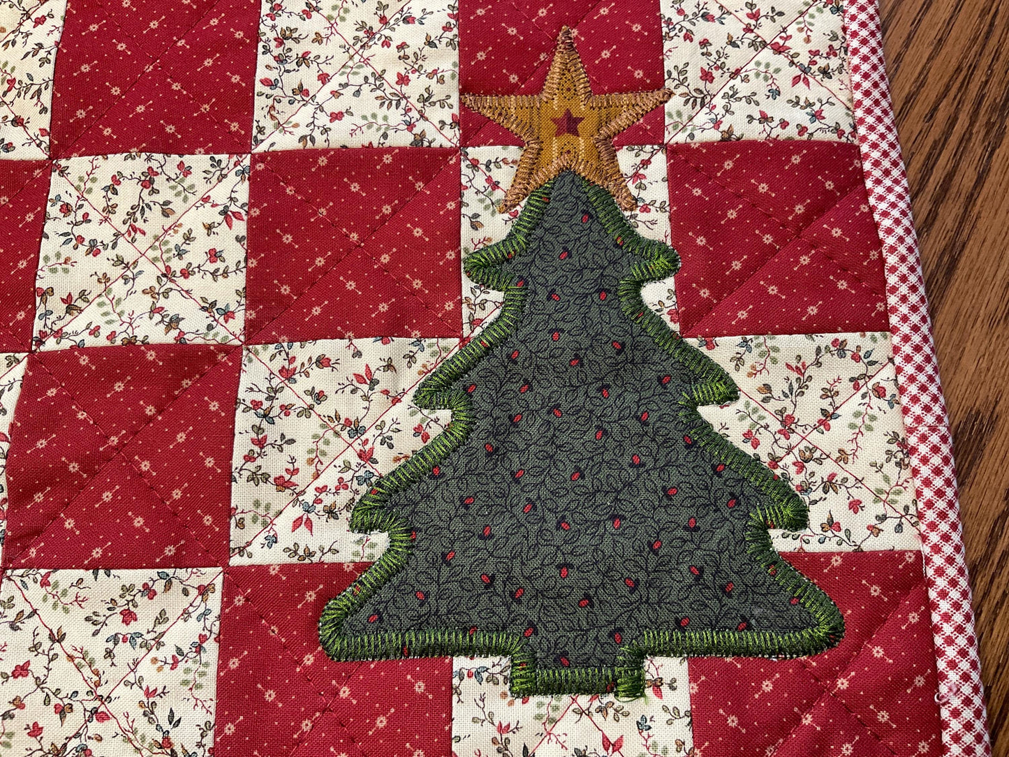 Christmas Primitive Farmhouse Table Runner Item #1991