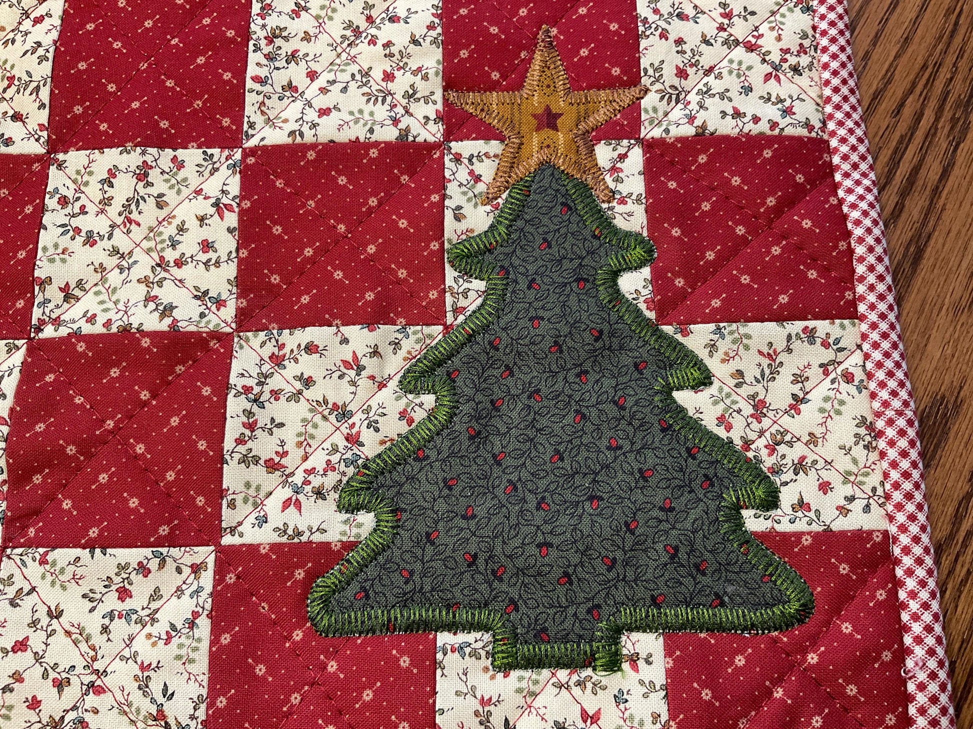 Christmas Primitive Farmhouse Table Runner Item #1991