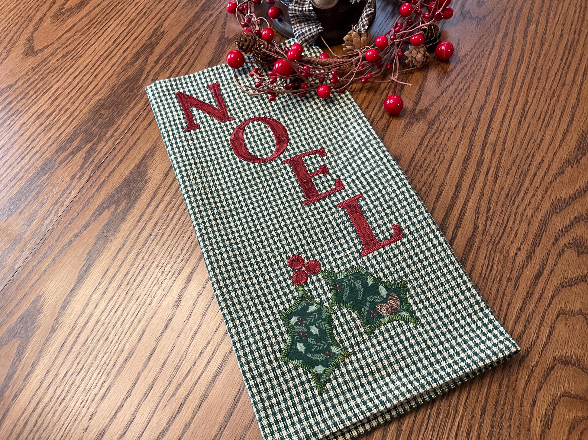 Christmas Primitive Farmhouse Towel Item #1992