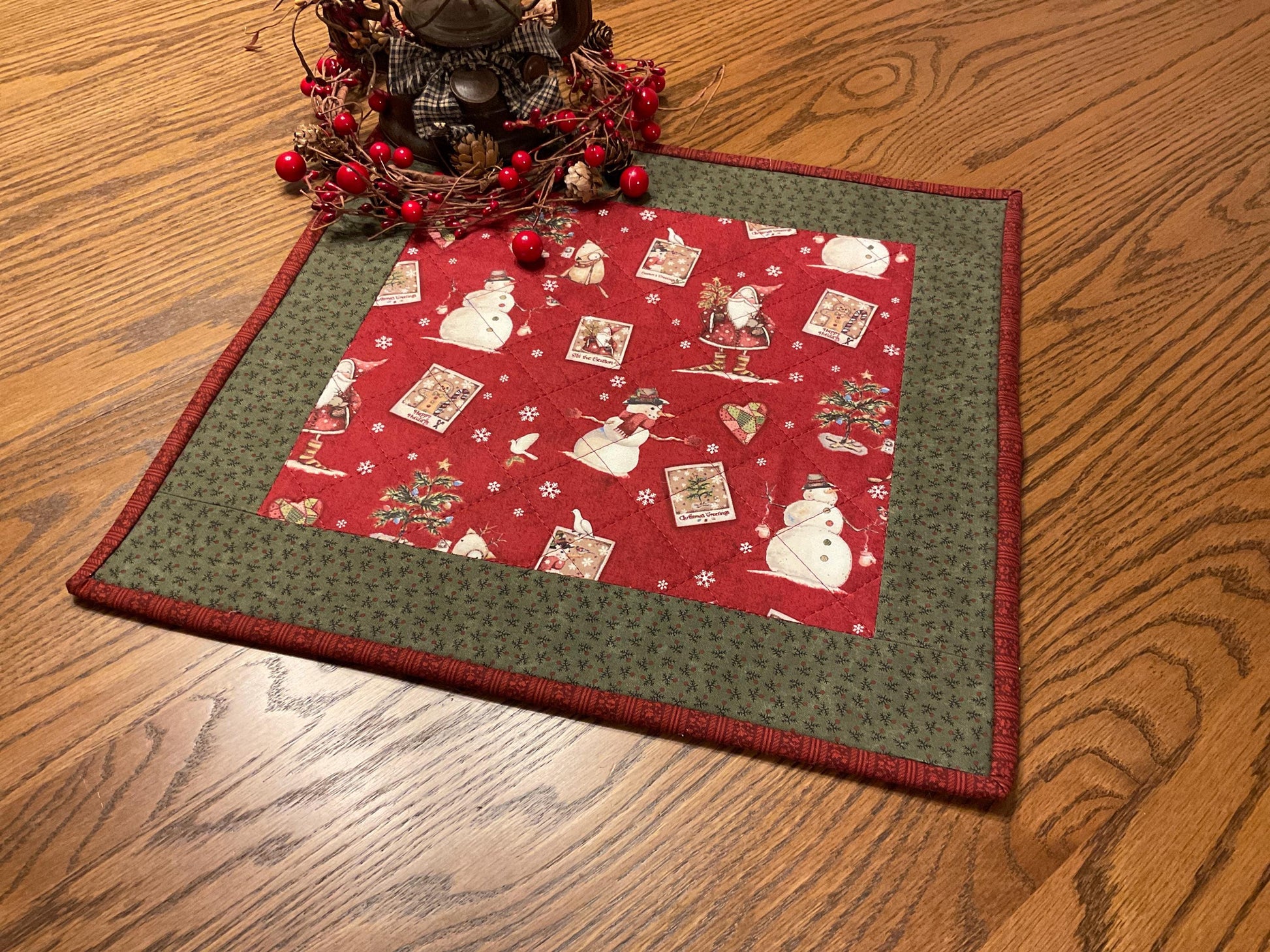 Primitive Farmhouse Christmas Table Topper Item #1994