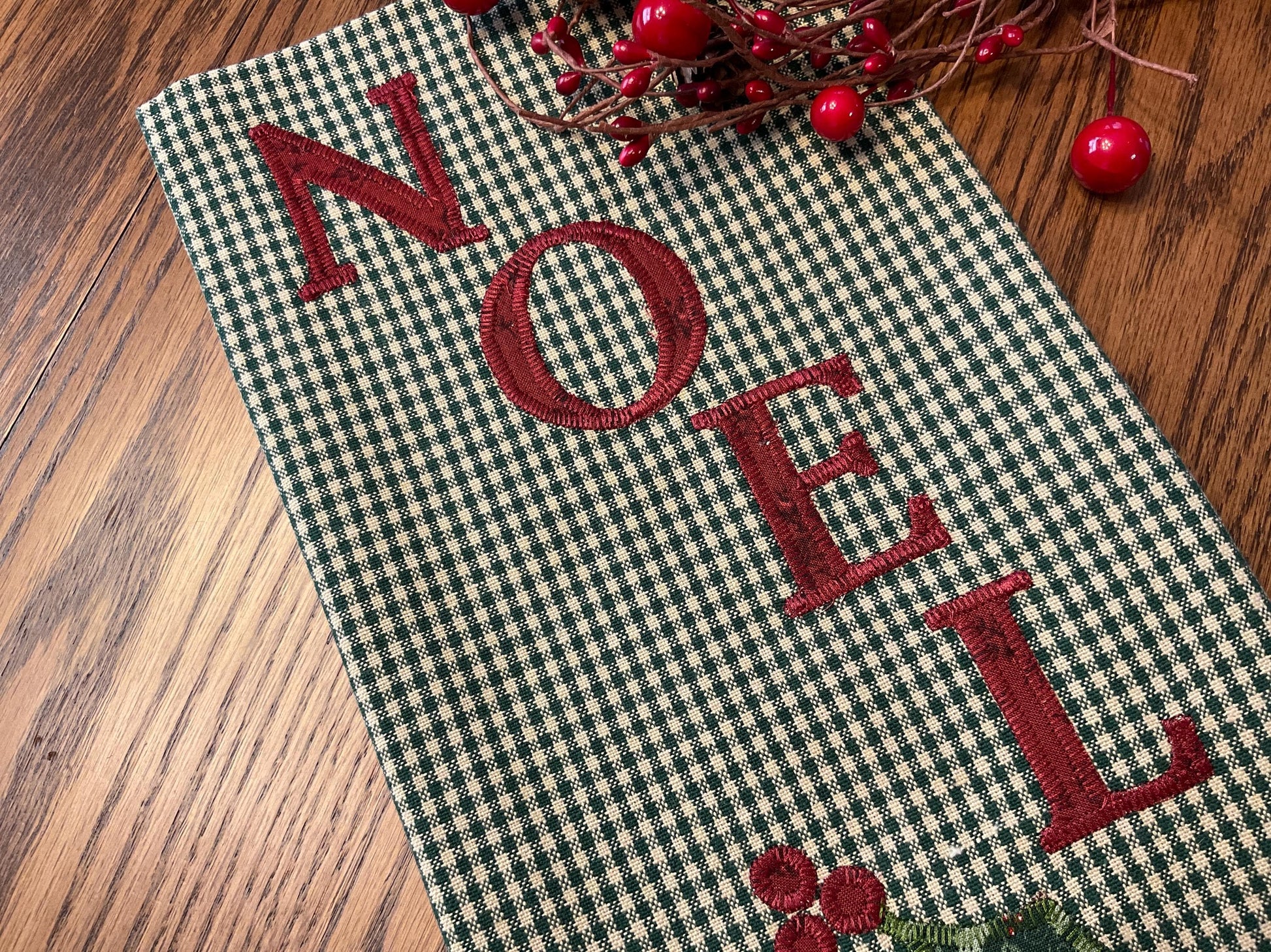 Christmas Primitive Farmhouse Towel Item #1992