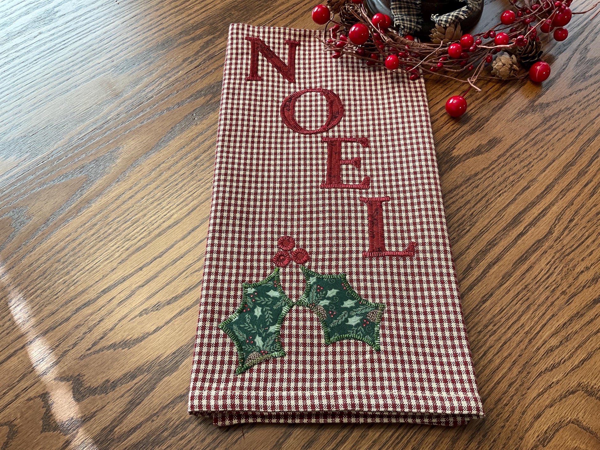 Christmas Primitive Farmhouse Towel Item #1995