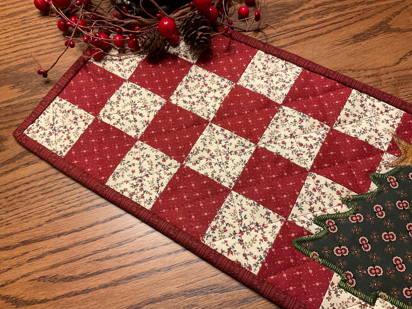 Christmas Primitive Farmhouse Table Runner Item #1996