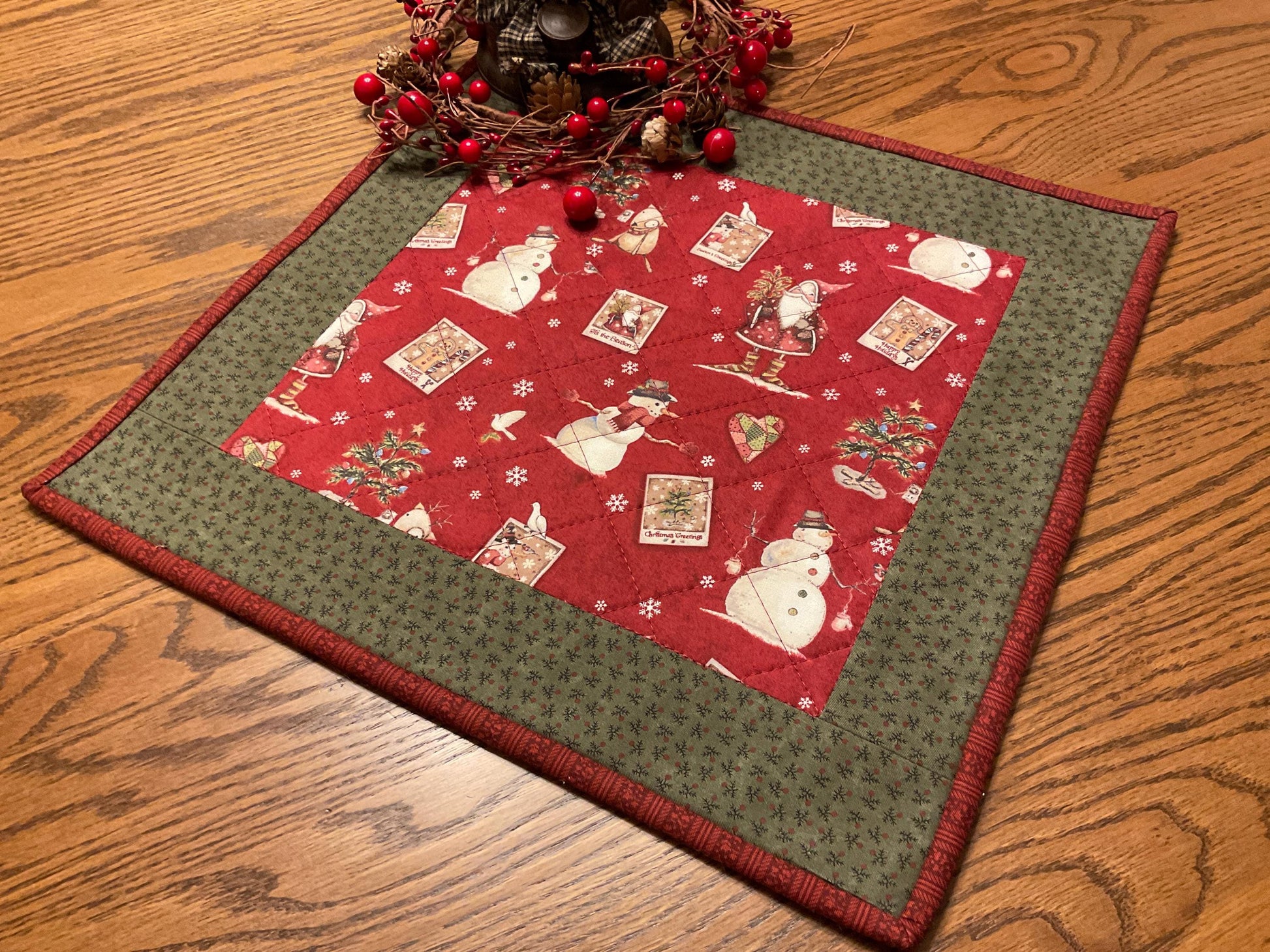 Primitive Farmhouse Christmas Table Topper Item #1994