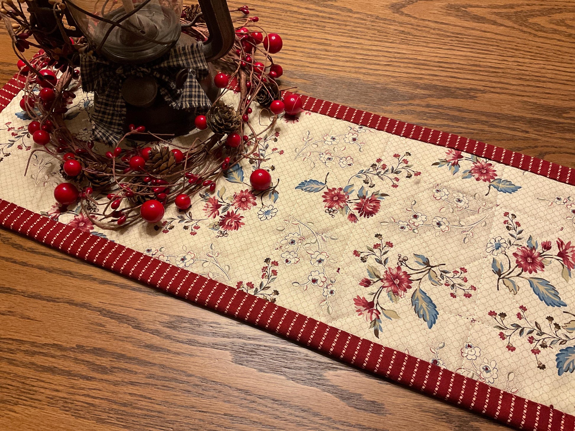 Primitive Farmhouse Christmas Table Runner Item #1998