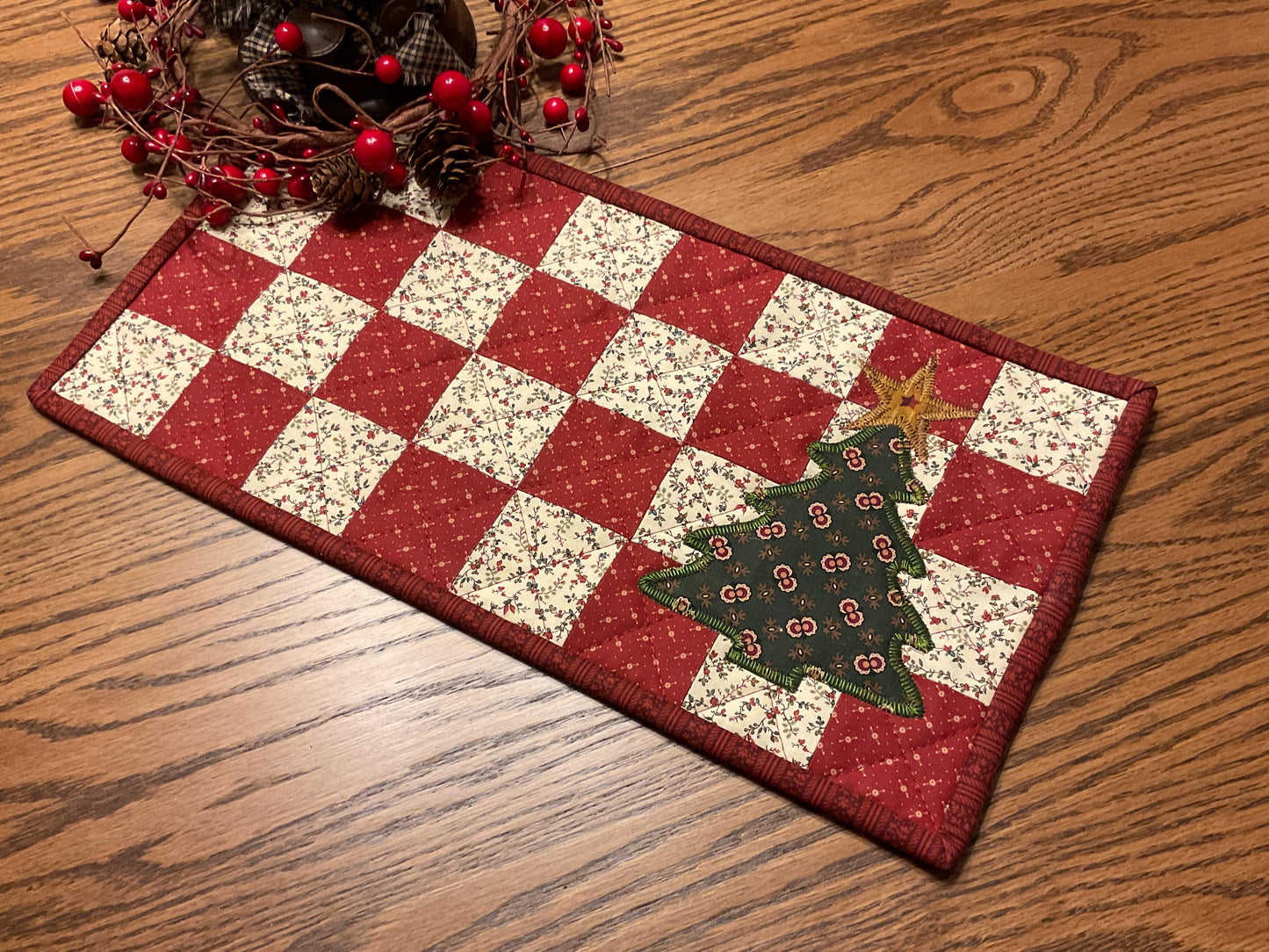 Christmas Primitive Farmhouse Table Runner Item #1996