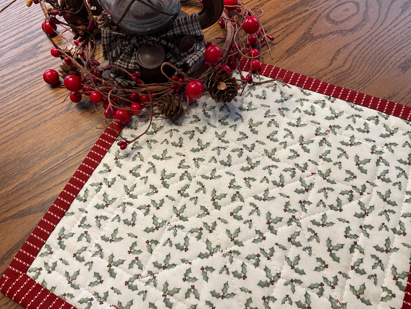 Primitive Farmhouse Christmas Table Topper Item #1997