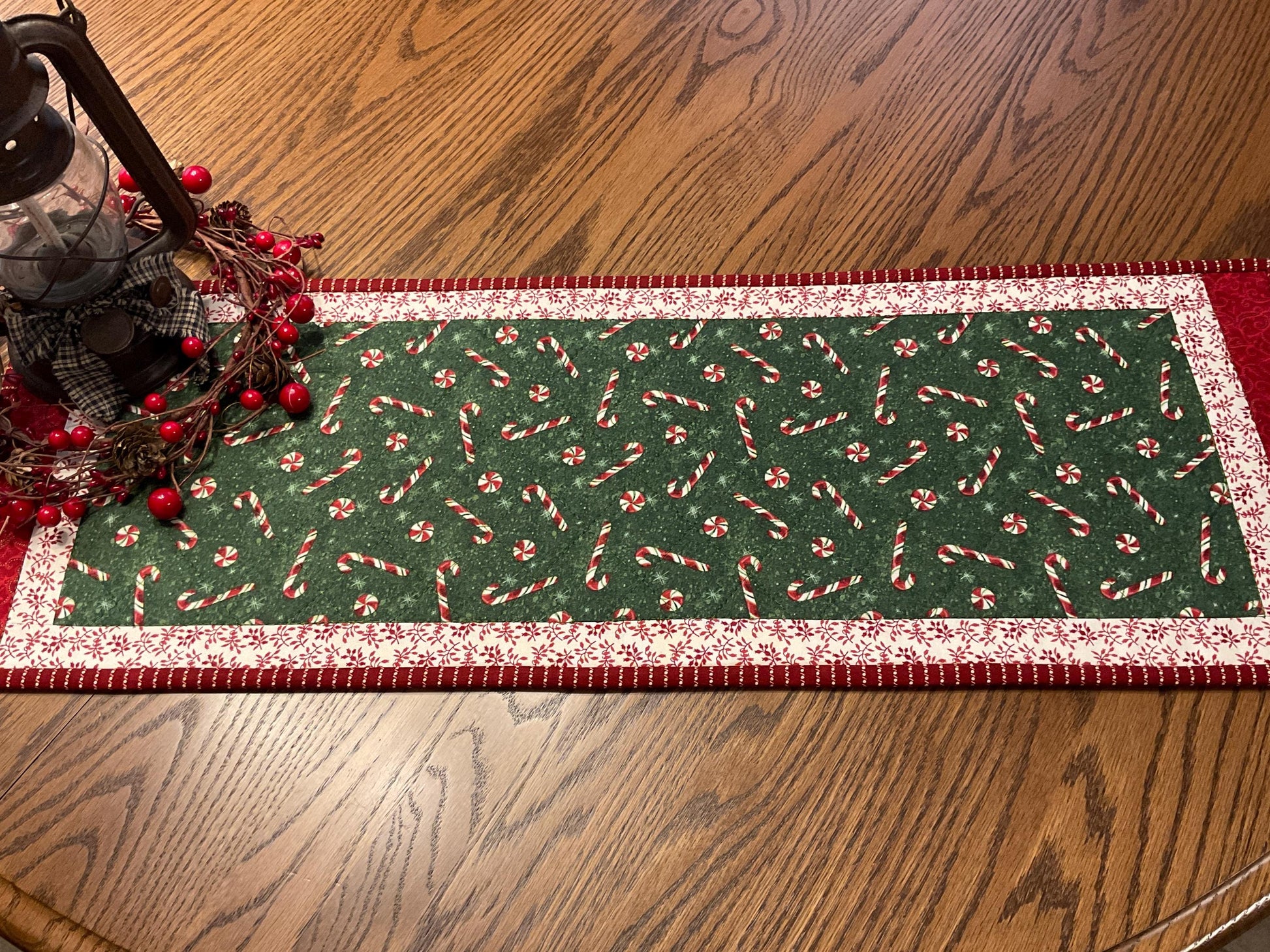 Primitive Farmhouse Christmas Table Runner Item #1999