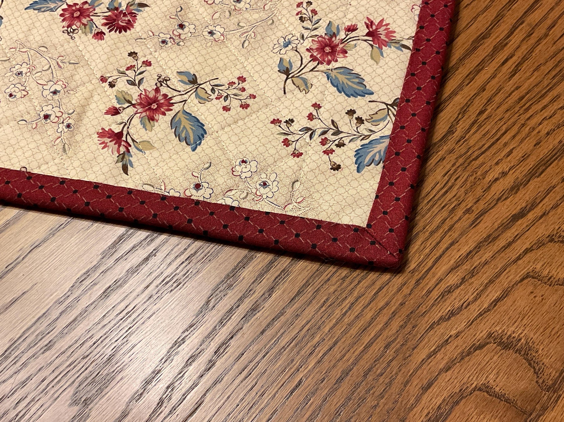 Primitive Farmhouse Scrappy Table Runner Item #2000