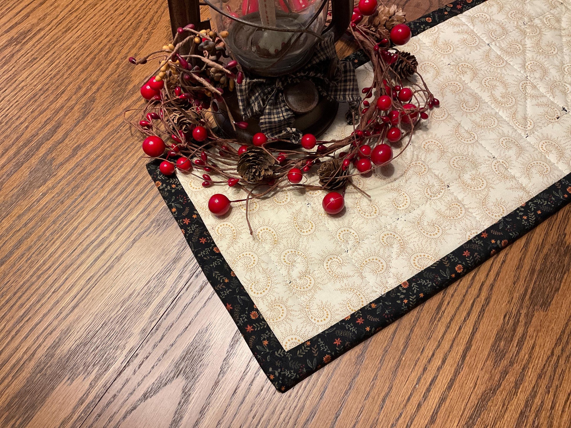 Primitive Farmhouse Scrappy Star Table Runner Item #2006