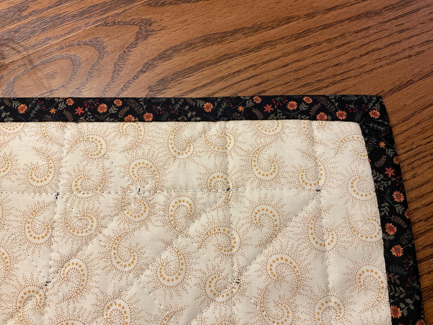 Primitive Farmhouse Scrappy Star Table Runner Item #2006