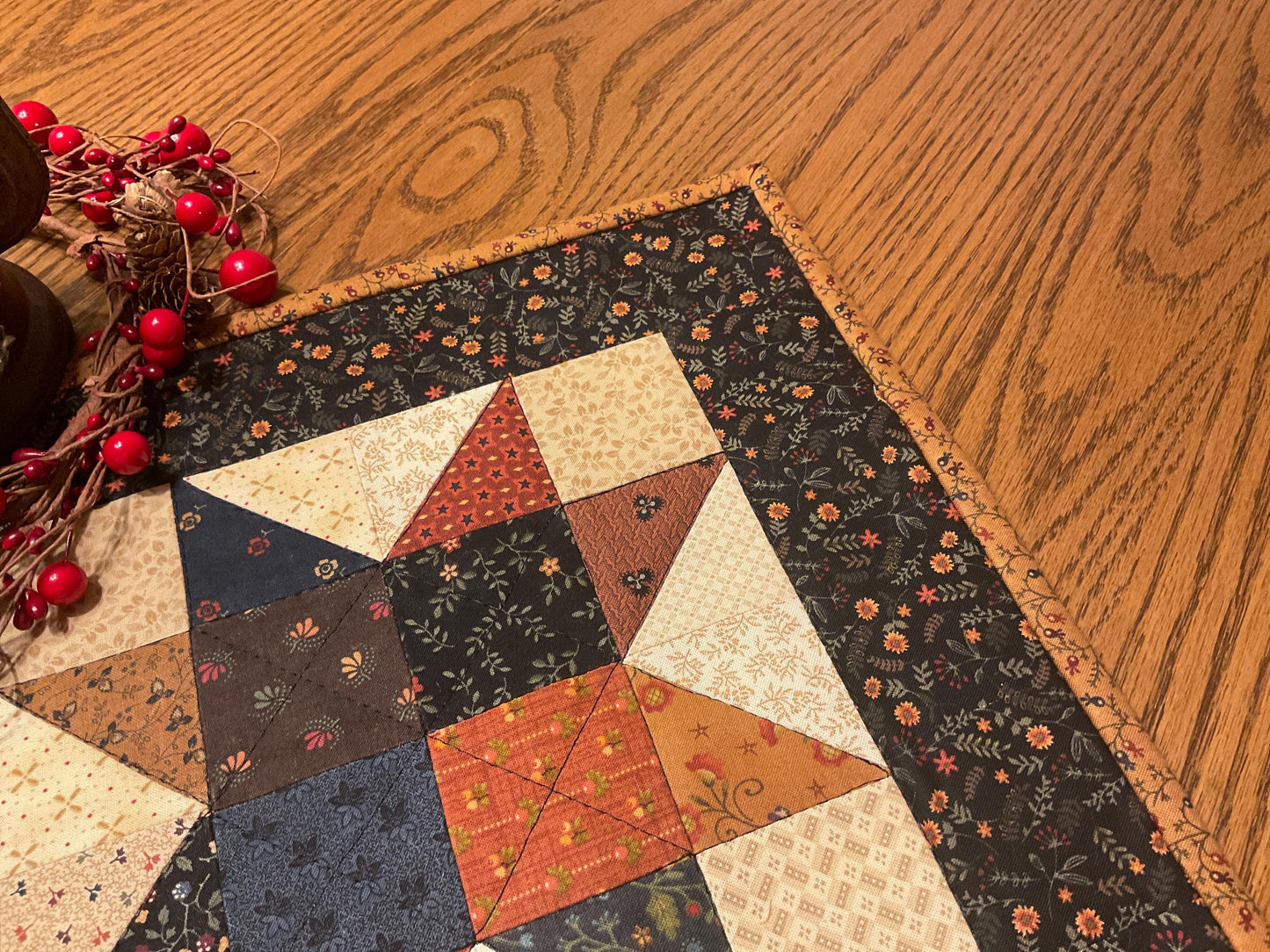 Primitive Farmhouse Scrappy Star Table Topper Item #2009