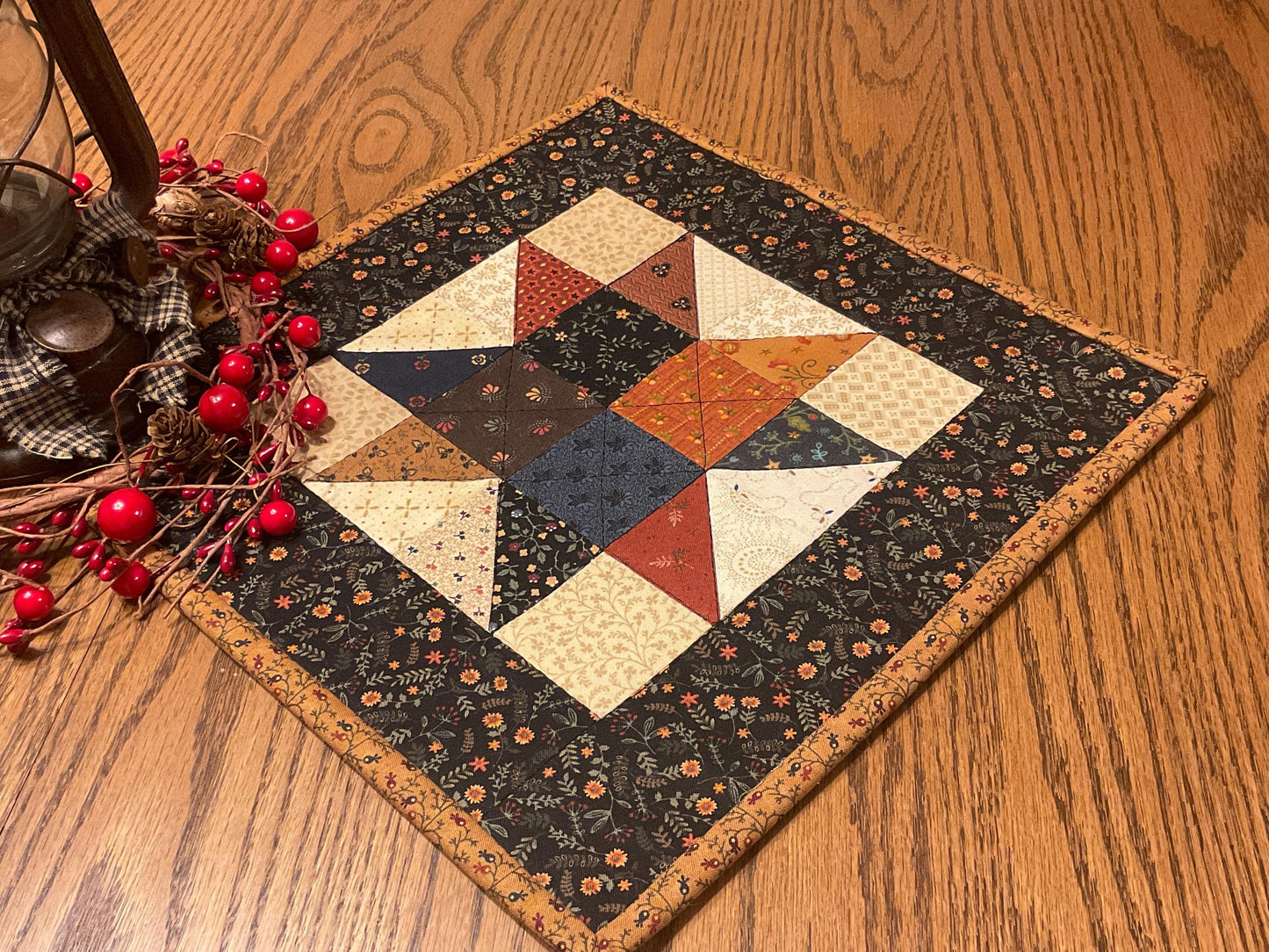 Primitive Farmhouse Scrappy Star Table Topper Item #2009