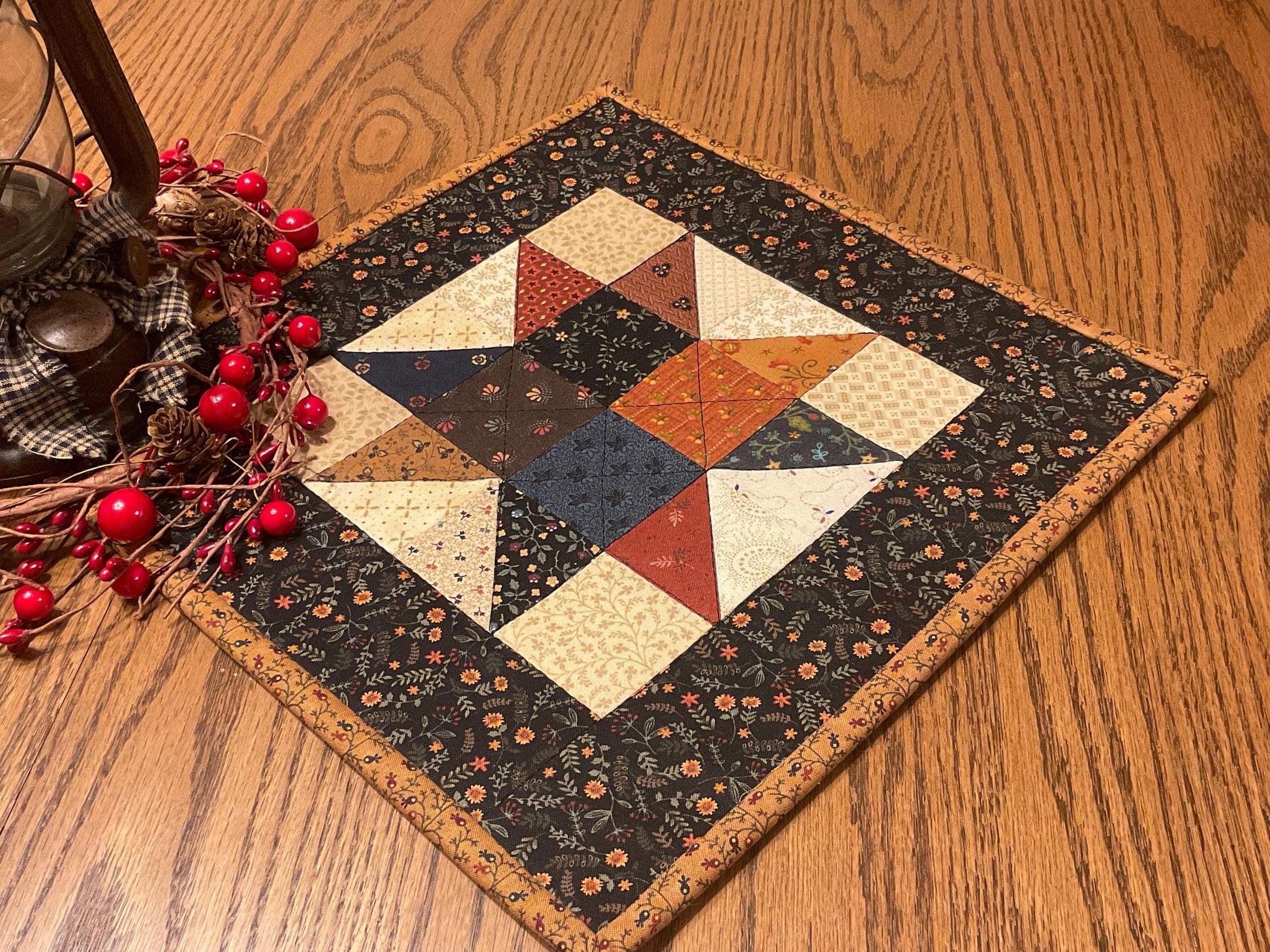 Primitive Farmhouse Scrappy Star Table Topper Item #2009