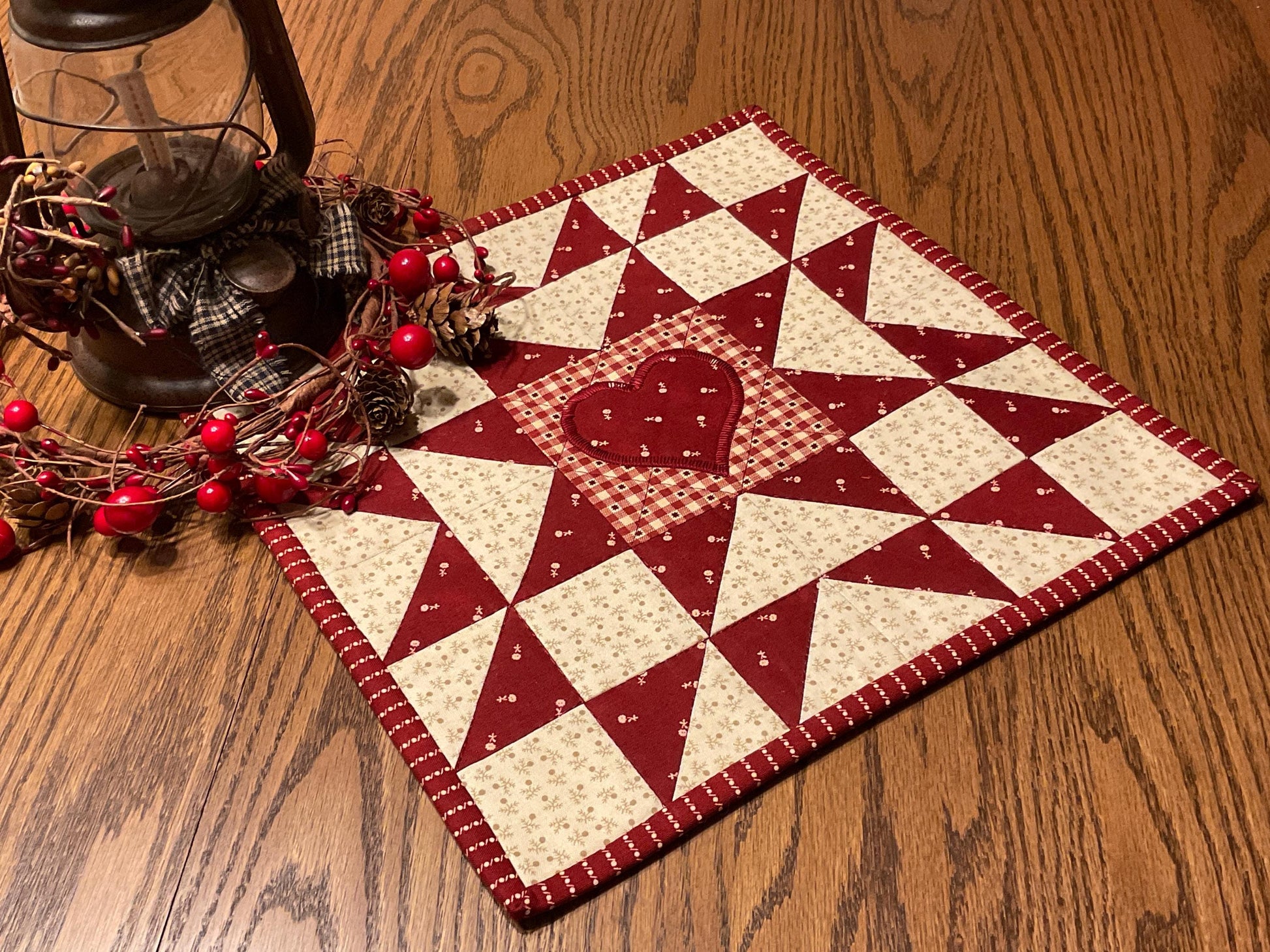 Primitive Farmhouse Americana Table Topper Item #2015