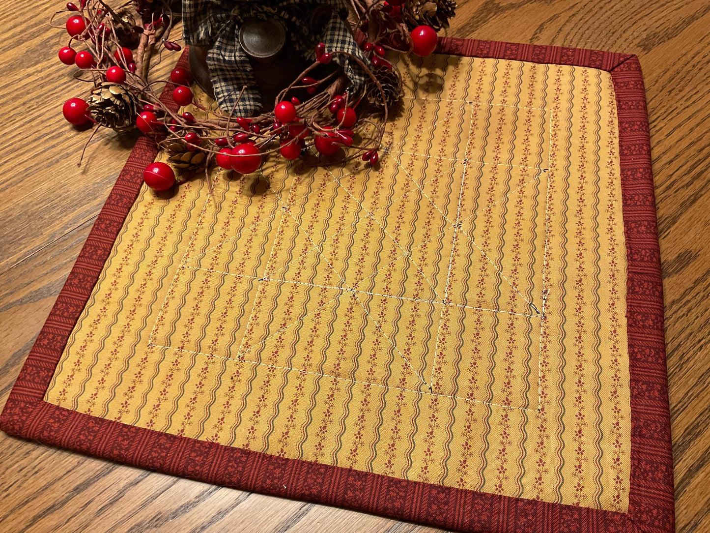 Primitive Farmhouse Scrappy Star Table Topper Item #2014