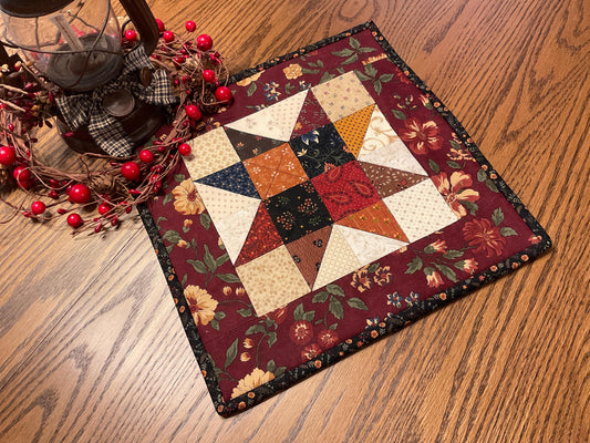 Primitive Farmhouse Scrappy Star Table Topper Item #2008