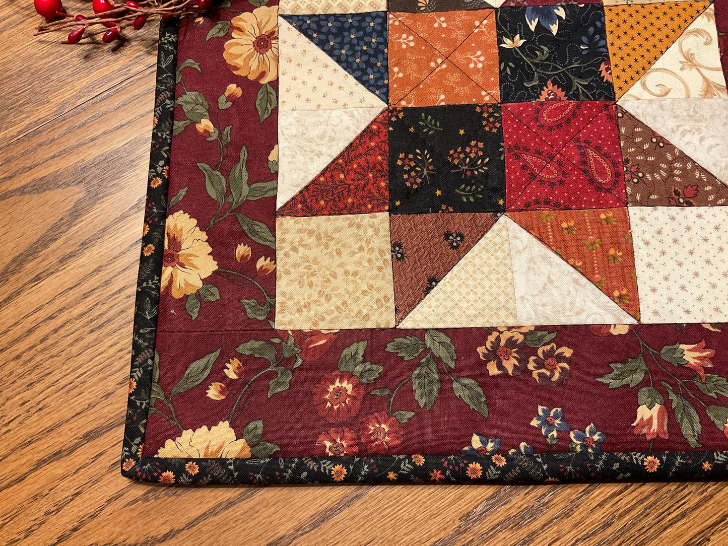 Primitive Farmhouse Scrappy Star Table Topper Item #2008