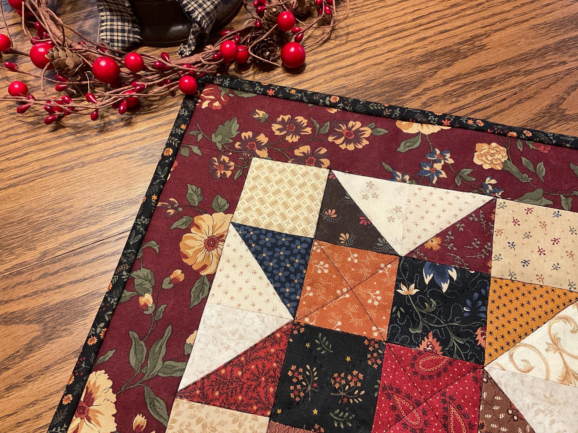 Primitive Farmhouse Scrappy Star Table Topper Item #2008