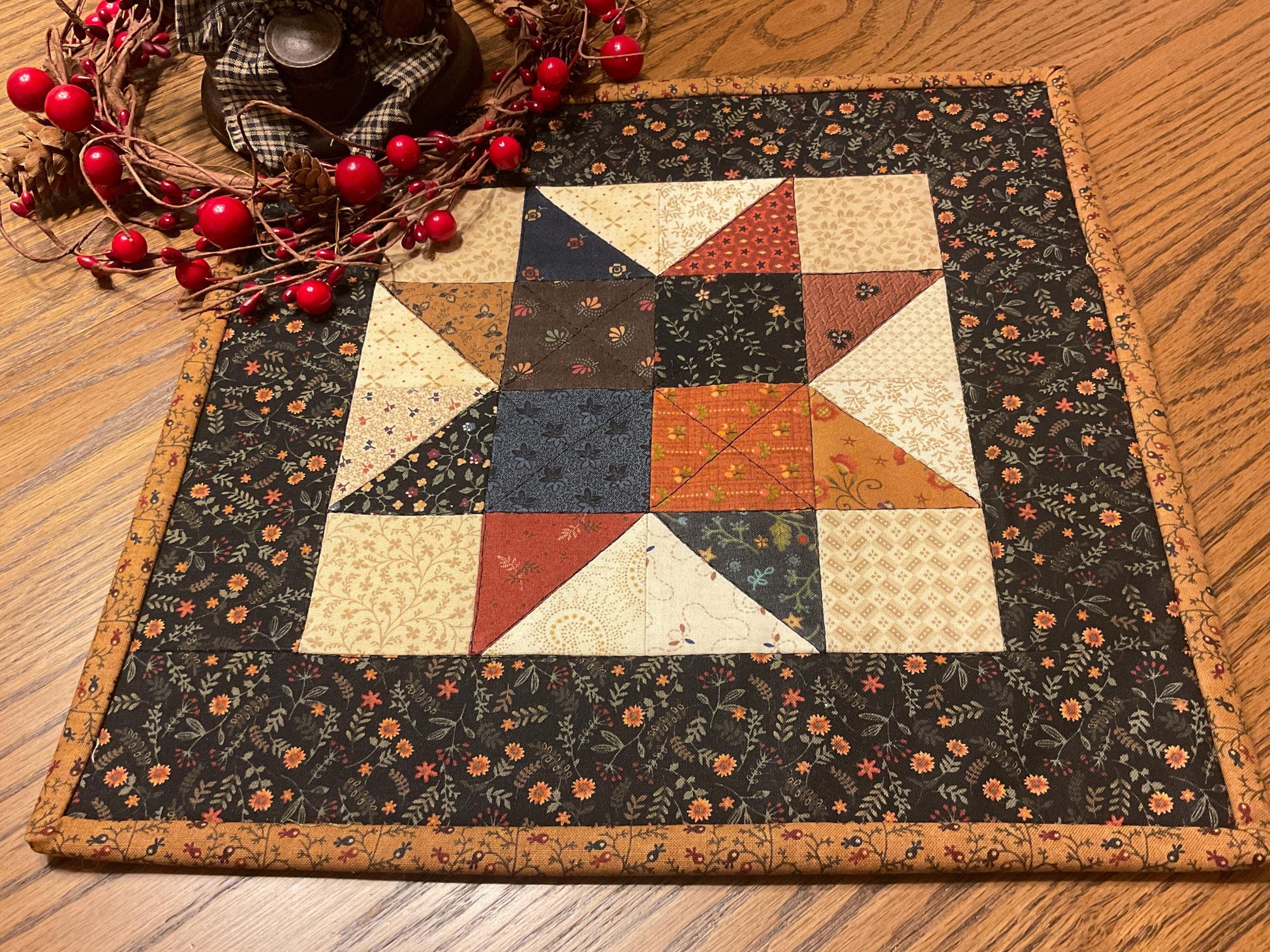Primitive Farmhouse Scrappy Star Table Topper Item #2009