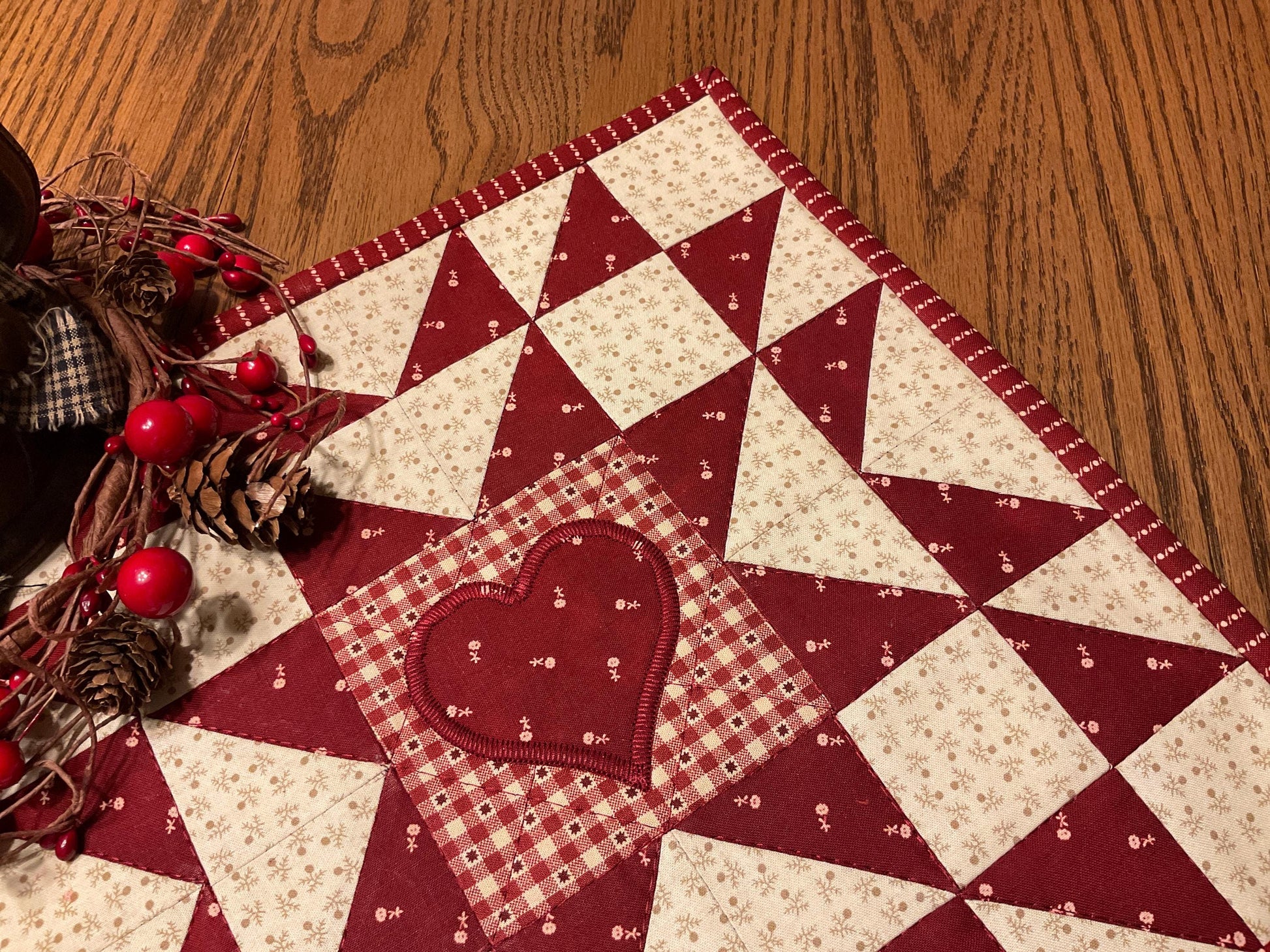 Primitive Farmhouse Americana Table Topper Item #2015