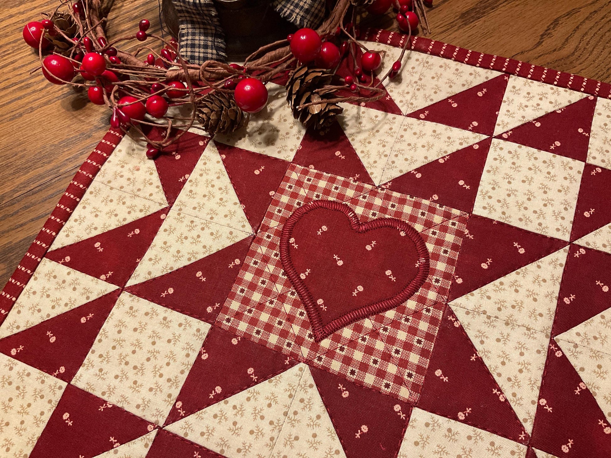 Primitive Farmhouse Americana Table Topper Item #2010