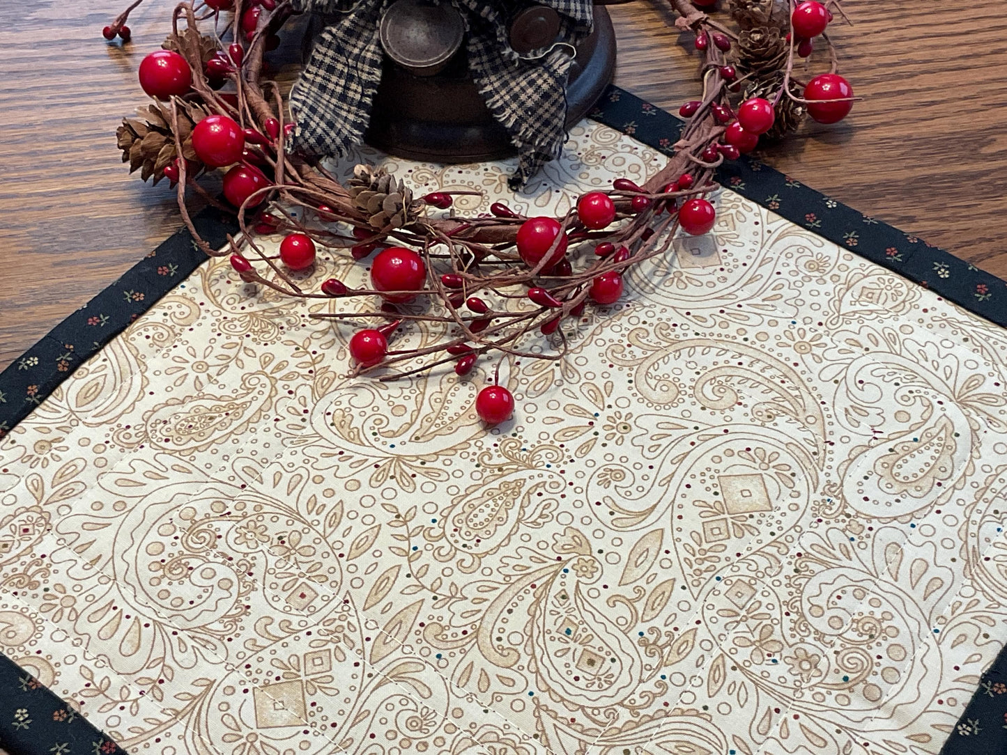 Primitive Farmhouse Snowman Table Topper Item #2020