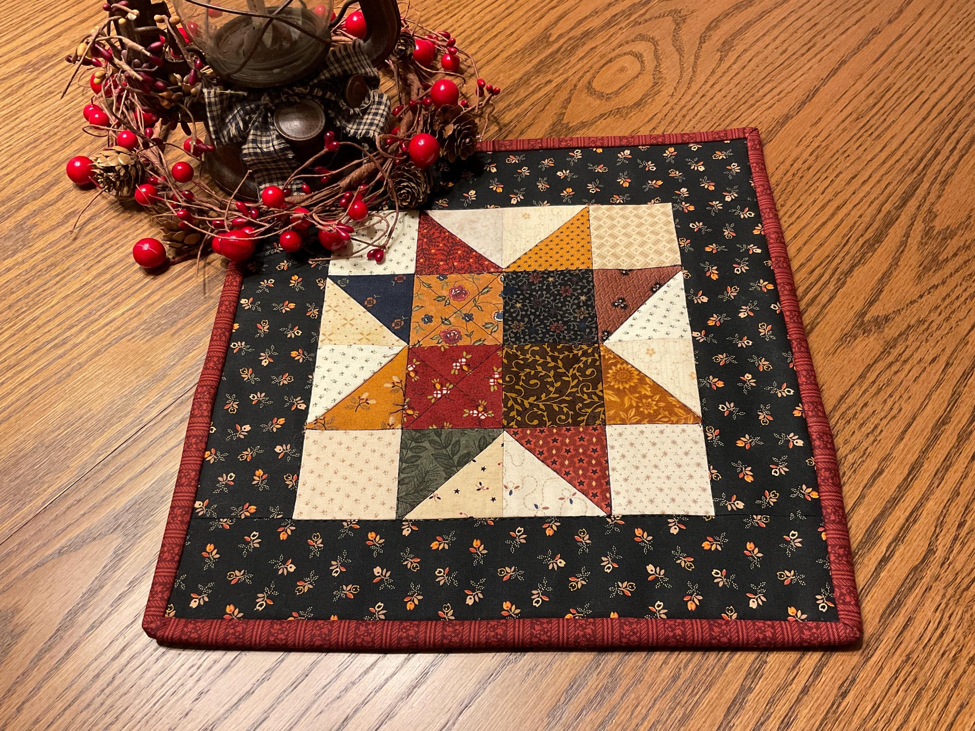 Primitive Farmhouse Scrappy Star Table Topper Item #2013