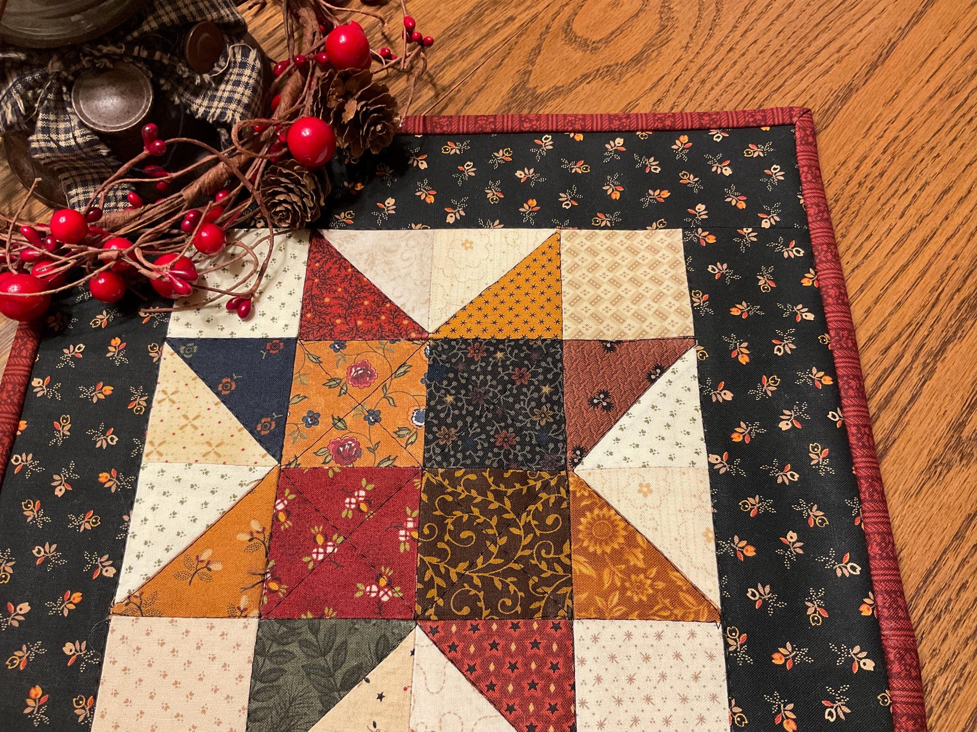 Primitive Farmhouse Scrappy Star Table Topper Item #2013