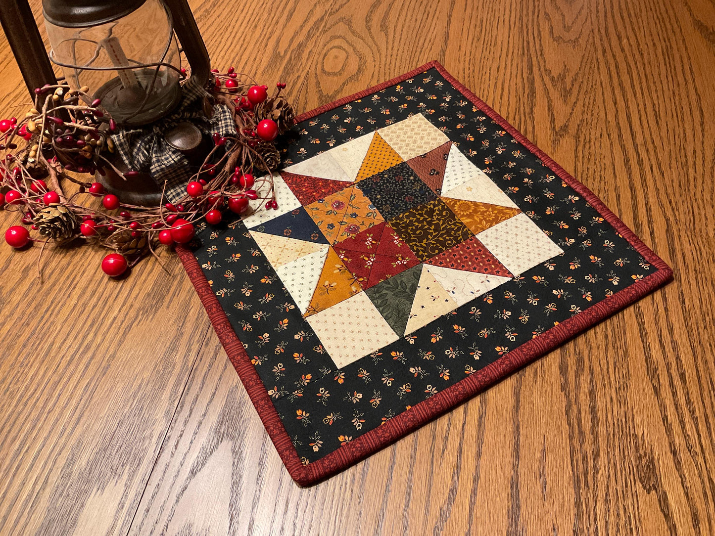 Primitive Farmhouse Scrappy Star Table Topper Item #2013