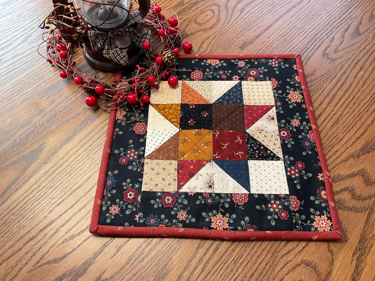 Primitive Farmhouse Scrappy Star Table Topper Item #2018