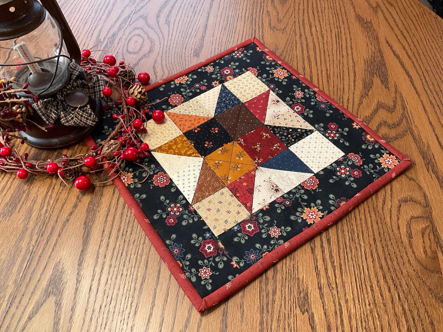 Primitive Farmhouse Scrappy Star Table Topper Item #2018